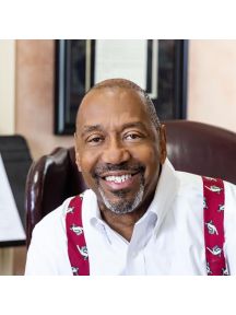 Quincy C. Hilliard Headshot
